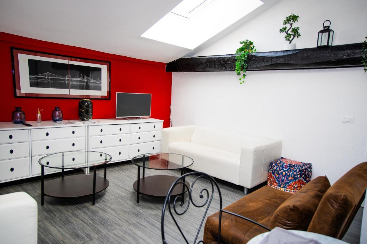 Hosting Dreams Attics - Duomo Apartment Milano Ngoại thất bức ảnh
