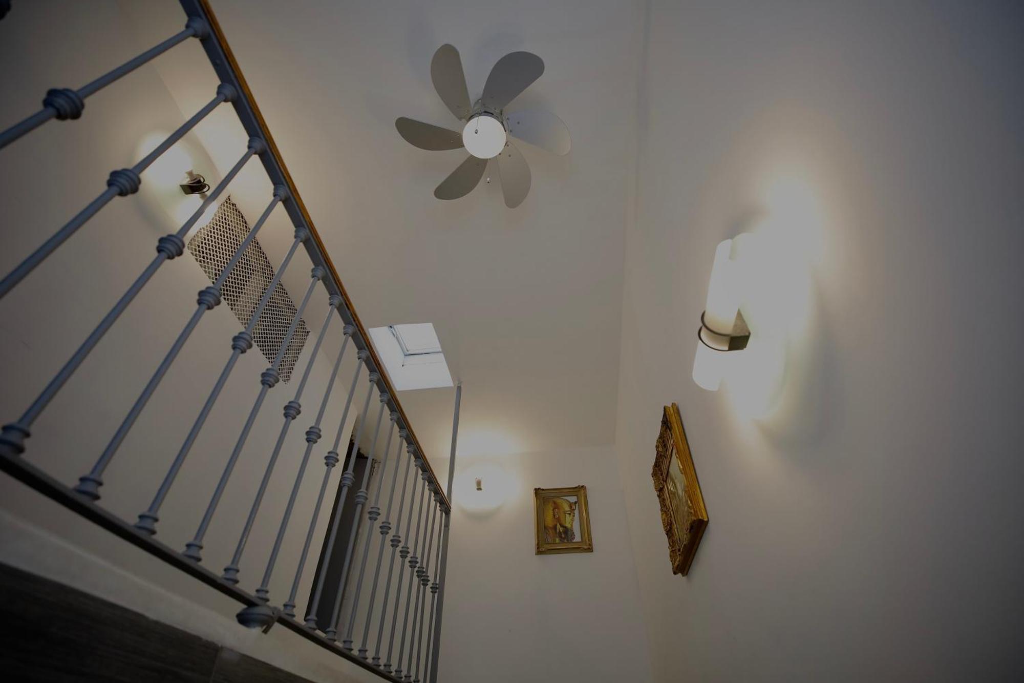 Hosting Dreams Attics - Duomo Apartment Milano Ngoại thất bức ảnh