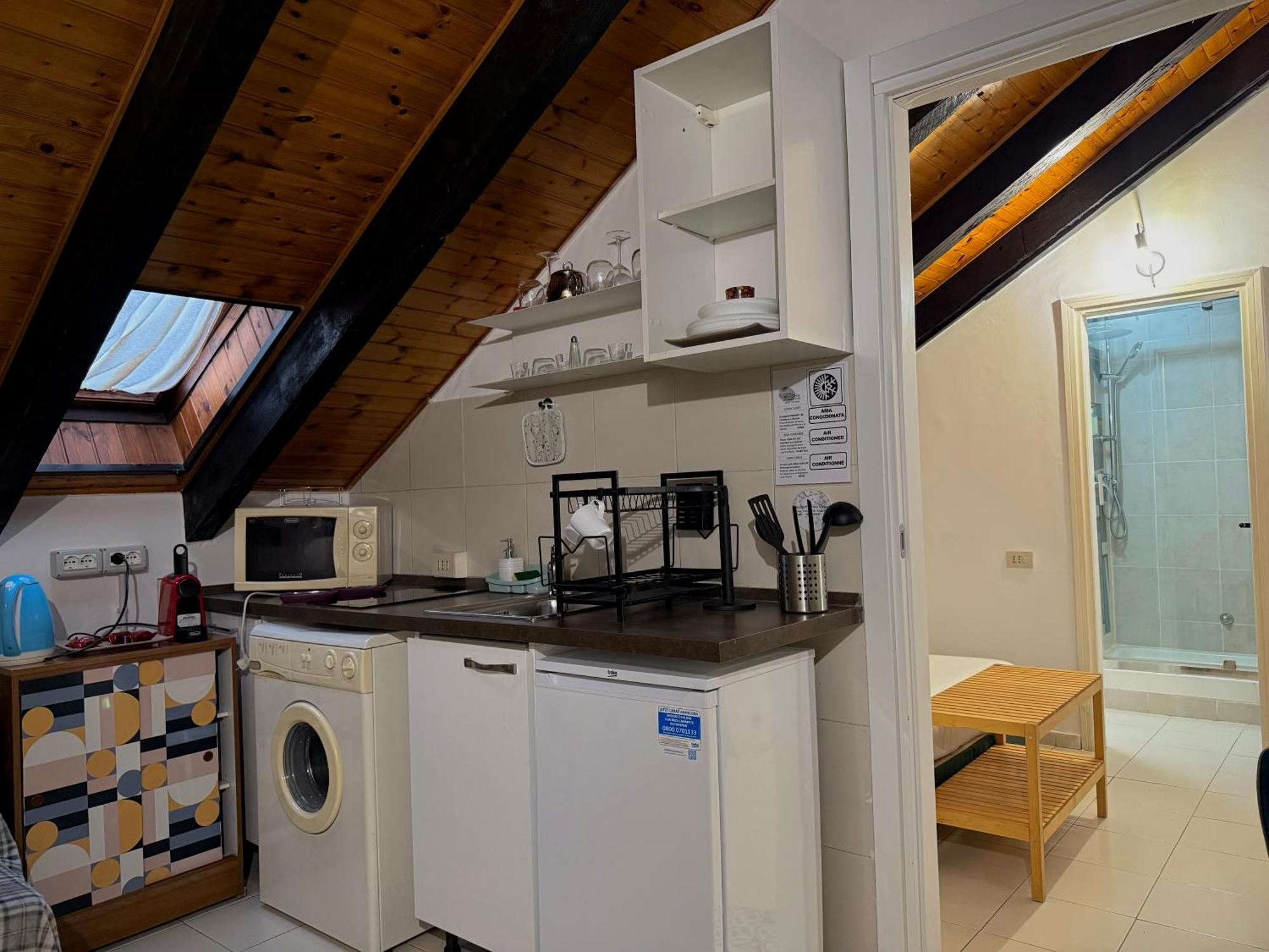 Hosting Dreams Attics - Duomo Apartment Milano Ngoại thất bức ảnh